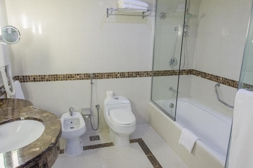 Suite Room Near Al Rigga Metro By Luxury Bookings 2 Luxury Bookings