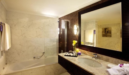Deluxe Room Near Alameen Laundry 5 Luxury Bookings