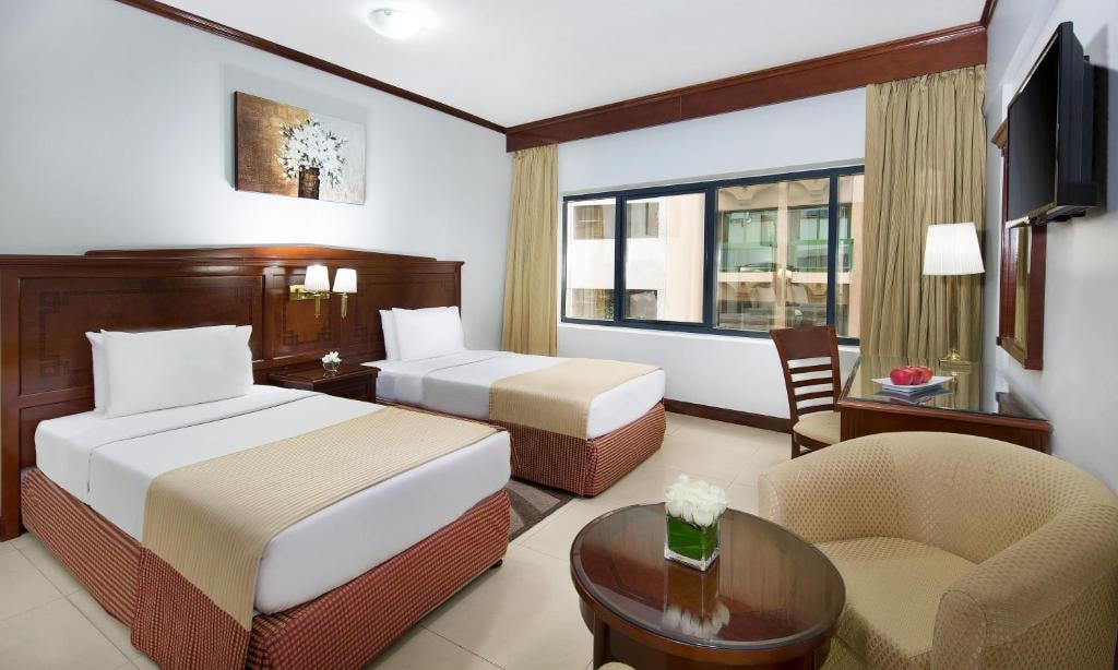 Superior Room Near Meena Bazaar By Luxury Bookings Luxury Bookings