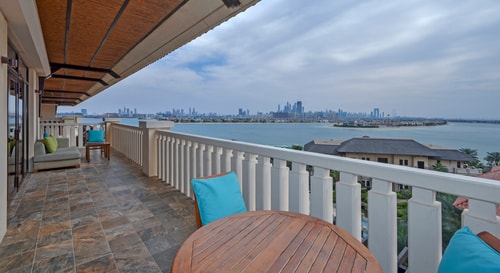 Ultra Luxury Two Bedroom Apartment In Palm 7 Luxury Bookings