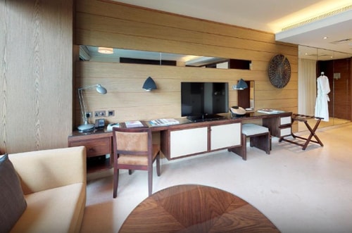 Palm Deluxe Room Near Desert Palm Polo Club 1 Luxury Bookings