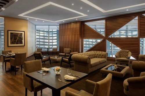 Junior Suite Near Grosvenor Business Bay Tower 10 Luxury Bookings