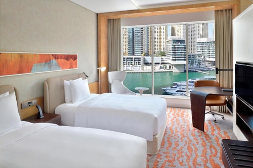 Standard King Room Near Marina Mall 5 Luxury Bookings