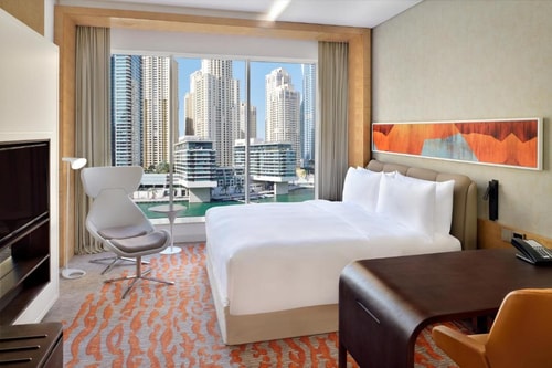 Standard King Room Near Marina Mall 6 Luxury Bookings