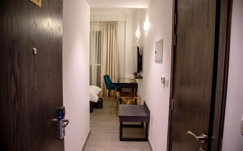 Superior Room Near Pak Darbar Restaurant Deira 9 Luxury Bookings