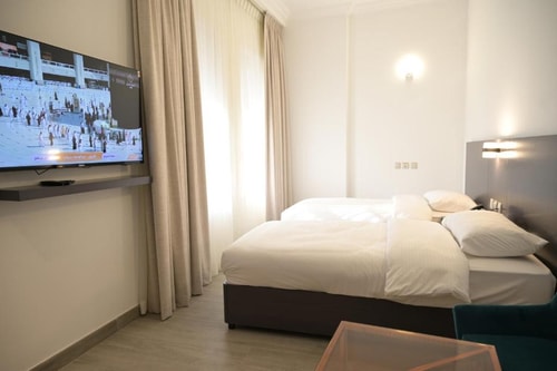Superior Room Near Pak Darbar Restaurant Deira 6 Luxury Bookings