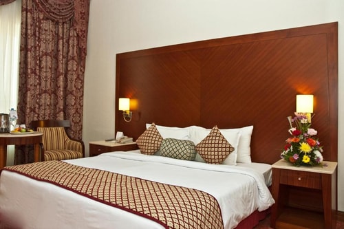 Standard Room Near Burjuman Metro Station Ad 5 Luxury Bookings