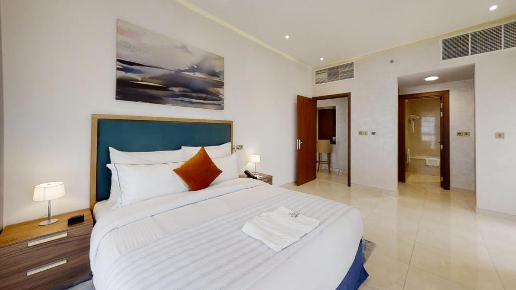 One Bedroom Apartment Creek View Al Jaddaf Metro Luxury Bookings