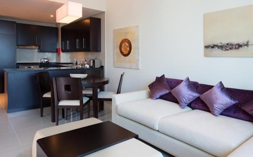 One Bedroom Apartment in JLT Cluster T Dubai 3 Luxury Bookings