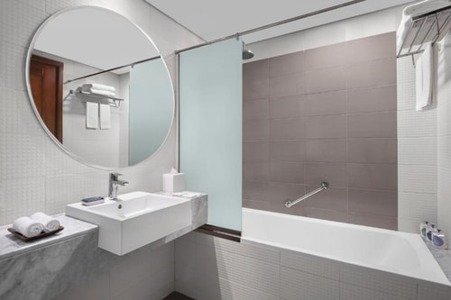 King Studio Near Burj Khalifa Metro Station 12 Luxury Bookings