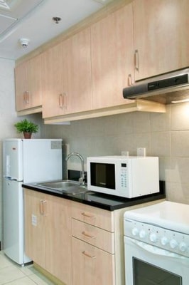 Furnished Studio Walk from Gardens Metro Station 2 Luxury Bookings