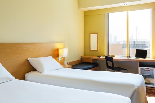 Standard Room Near Port Saeed Plaza Ac 3 Luxury Bookings