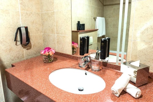 Two Bedroom Apartment Walk from Rove Marina Dubai 1 Luxury Bookings