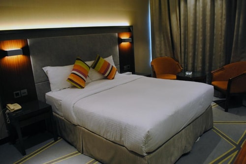 Standard Room Near Al Rigga Metro Station Ac 2 Luxury Bookings