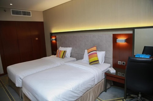 Standard Room Near Al Rigga Metro Station Ac 4 Luxury Bookings