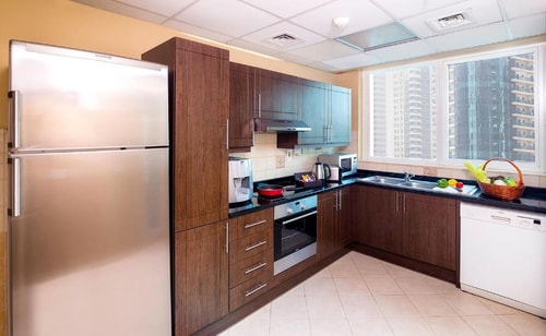 Deluxe Three Bedroom Apartment In Marina Ab 7 Luxury Bookings