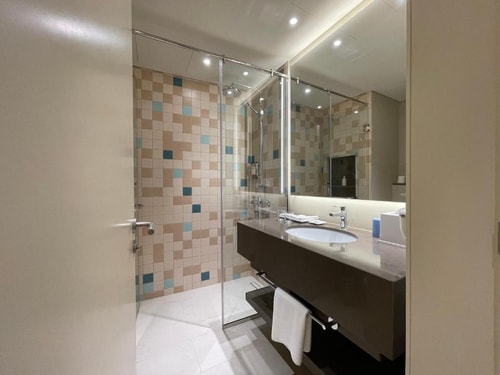 Standard Room At Dubai Creek In Jaddaf 4 Luxury Bookings