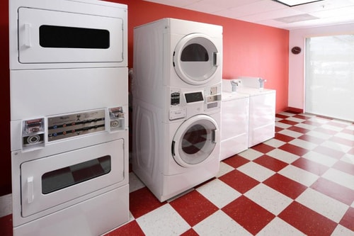 King Studio Near Dany Jackson Family Bark Park HOU 3 Luxury Bookings