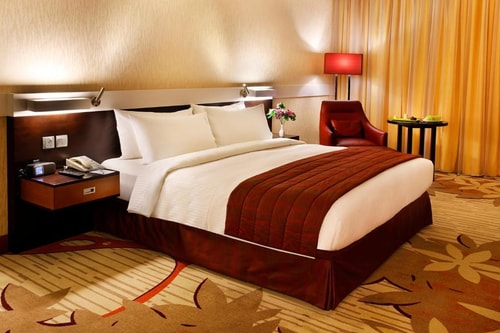 Superior King Room Near Al Khabaisi Park Dubai Luxury Bookings
