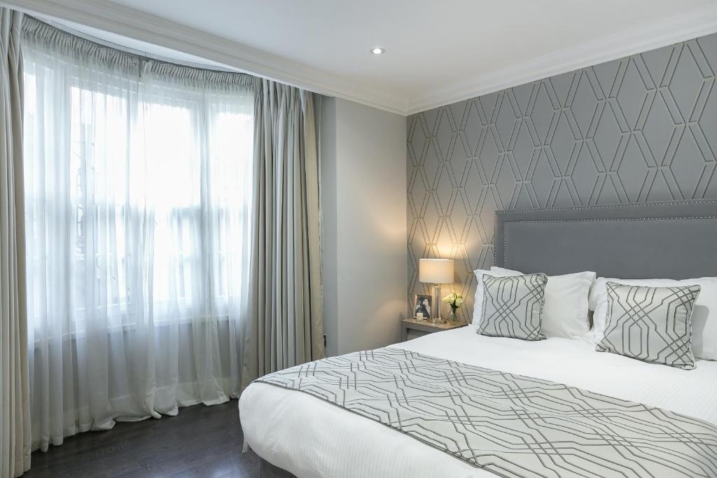 Studio Apartment Near Cleveland Square LON Luxury Bookings