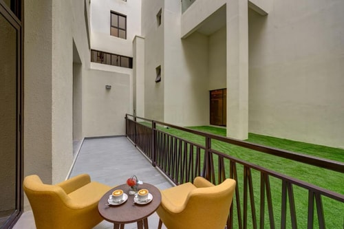 Studio Apartment In DIP Near Meaisem City Centre 4 Luxury Bookings
