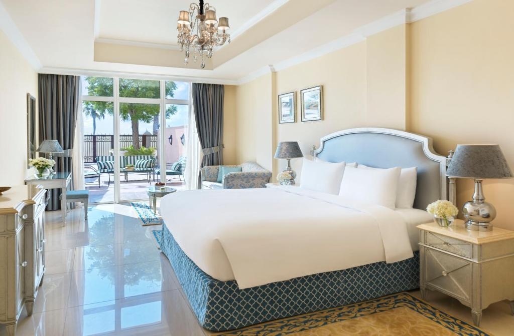Two Bedroom Suite with Pool In Palm Jumeirah Luxury Bookings
