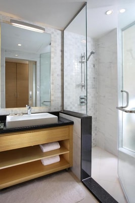 Two Bedroom Family Room Near Umm Al Shief Metro 2 Luxury Bookings