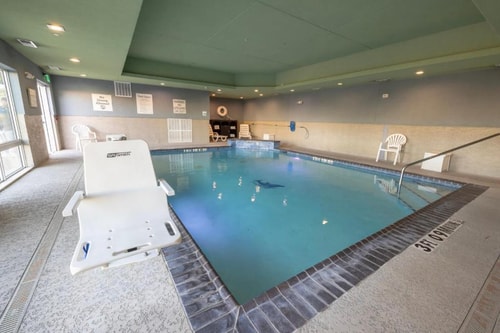 Standard King Room Near Betos Fast Food DAL 3 Luxury Bookings