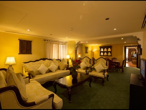 Classic Room Near Dubai Museum 8 Luxury Bookings