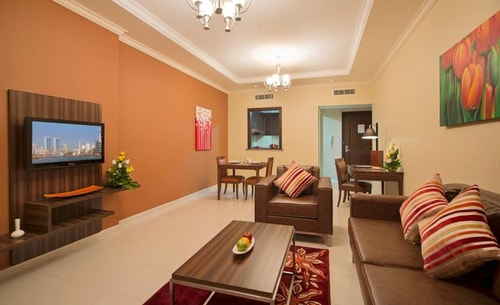 Two Bedroom Near Dubai Land Community Hub Park 8 Luxury Bookings