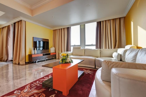 Three Bedroom Near Dubai Land Community Hub Park 9 Luxury Bookings