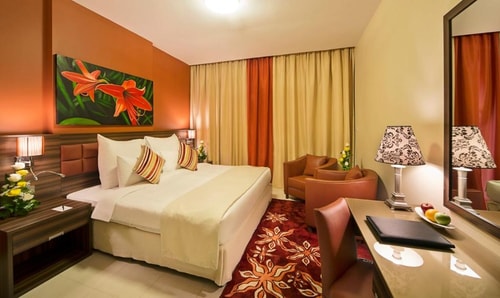 Three Bedroom Near Dubai Land Community Hub Park 2 Luxury Bookings