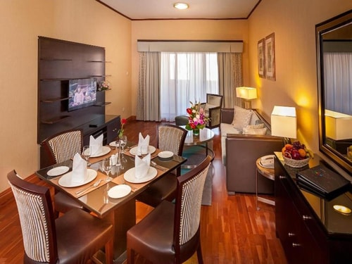 One Bedroom Apartment Walk from Ibn Battuta Mall 5 Luxury Bookings
