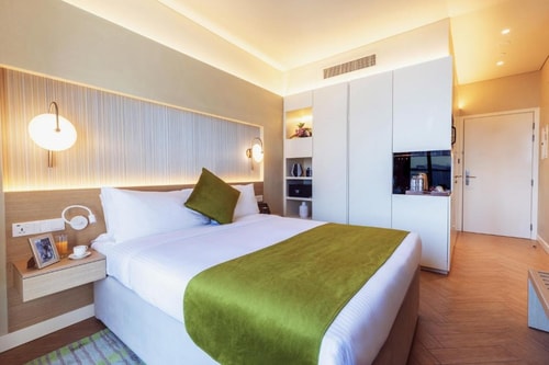 Executive Room At Dubai Creek In Jaddaf Ac 5 Luxury Bookings