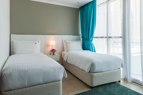 Two Bedroom Apartment Walk from Rove Marina Hotel 8 Luxury Bookings
