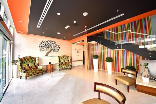 Two Bedroom Apartment Walk from Rove Marina Hotel 14 Luxury Bookings
