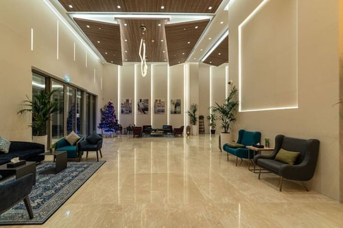 Three Bedroom Apartment Near Al Maya Supermarket 7 Luxury Bookings