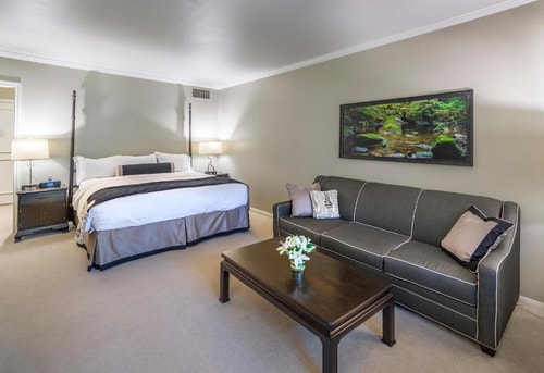 King Room Near The Cooper Institute DAL Luxury Bookings