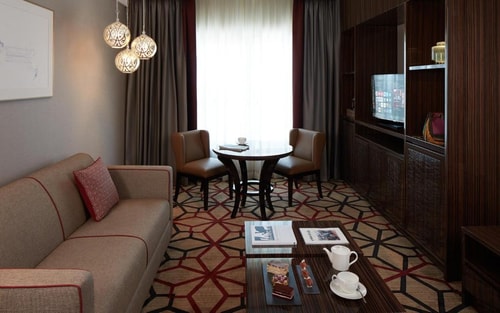 One Bedroom Suite Next To Internet City Metro 3 Luxury Bookings