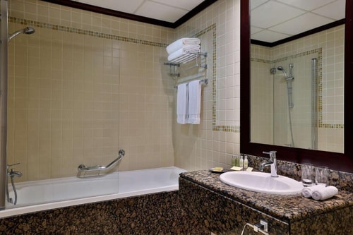 Junior King Suite With Balcony Near Marina Beach 5 Luxury Bookings