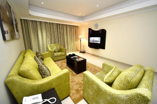 One Bedroom Suite Near Thumbay Hospital Ajman 4 Luxury Bookings