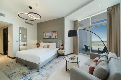 Spacious Room Near Water Town Damac Hill 2 Luxury Bookings