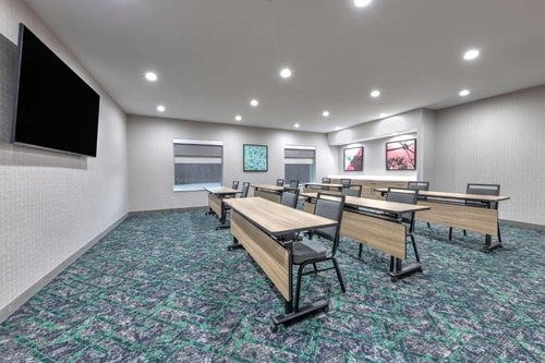 Studio Suite Near United Cold Storage Dallas DAL 8 Luxury Bookings