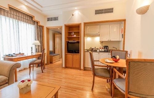 Executive Suite Near Capital Park 3 Luxury Bookings