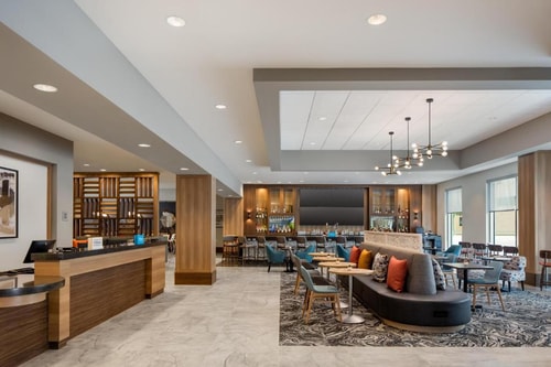 King Studio Suite Near To Toyota Center HOU 7 Luxury Bookings