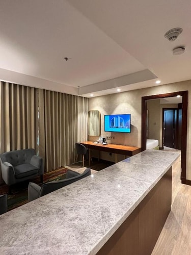 Deluxe One Bedroom Suite Near To Port Saeed Park 4 Luxury Bookings