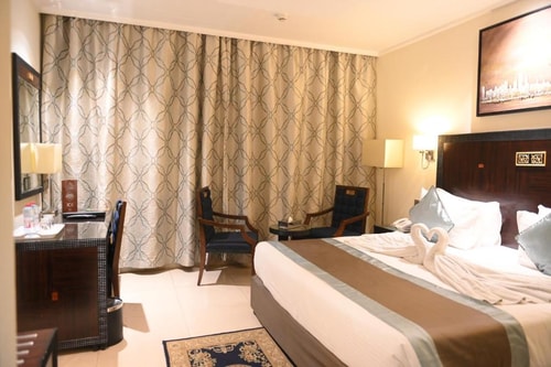 Classic Room Near New Academy School 9 Luxury Bookings