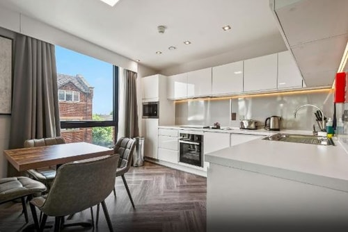 One Bedroom Apartment Near Stratford Park LON 4 Luxury Bookings