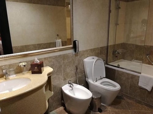 Deluxe Suite City View  Apartment  Near Metro 5 Luxury Bookings