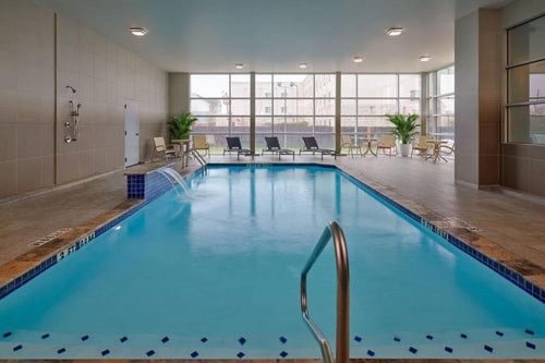 Guest Room Near Thorne Stadium HOU 11 Luxury Bookings